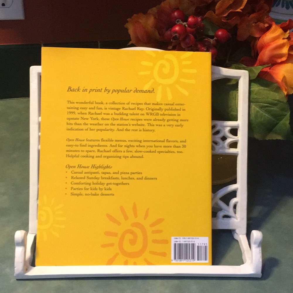 Rachael Ray’s Open House Cookbook - Picture 4 of 5